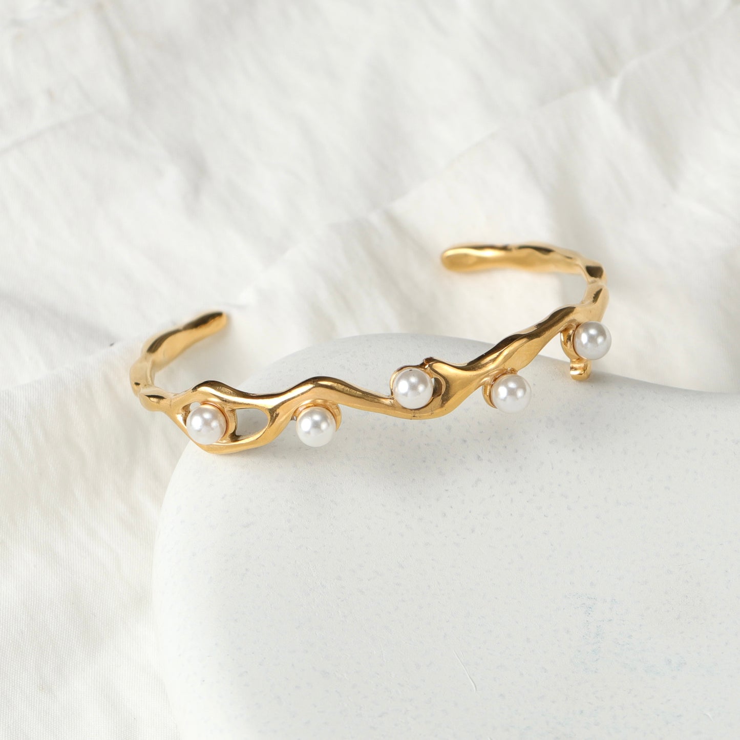 Pearl Buds Bracelet