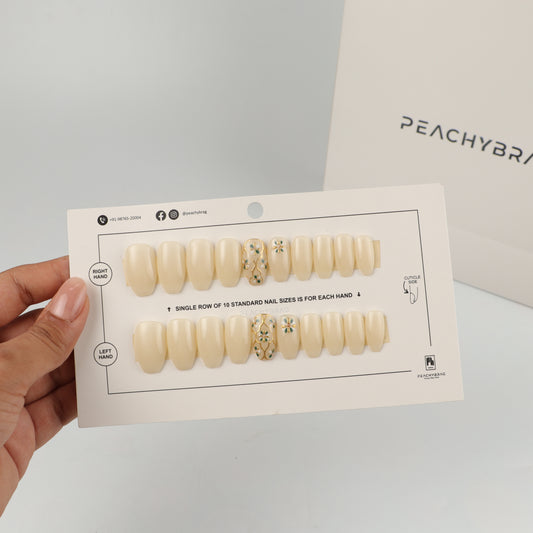 Noorzaar 4Designer Nails
