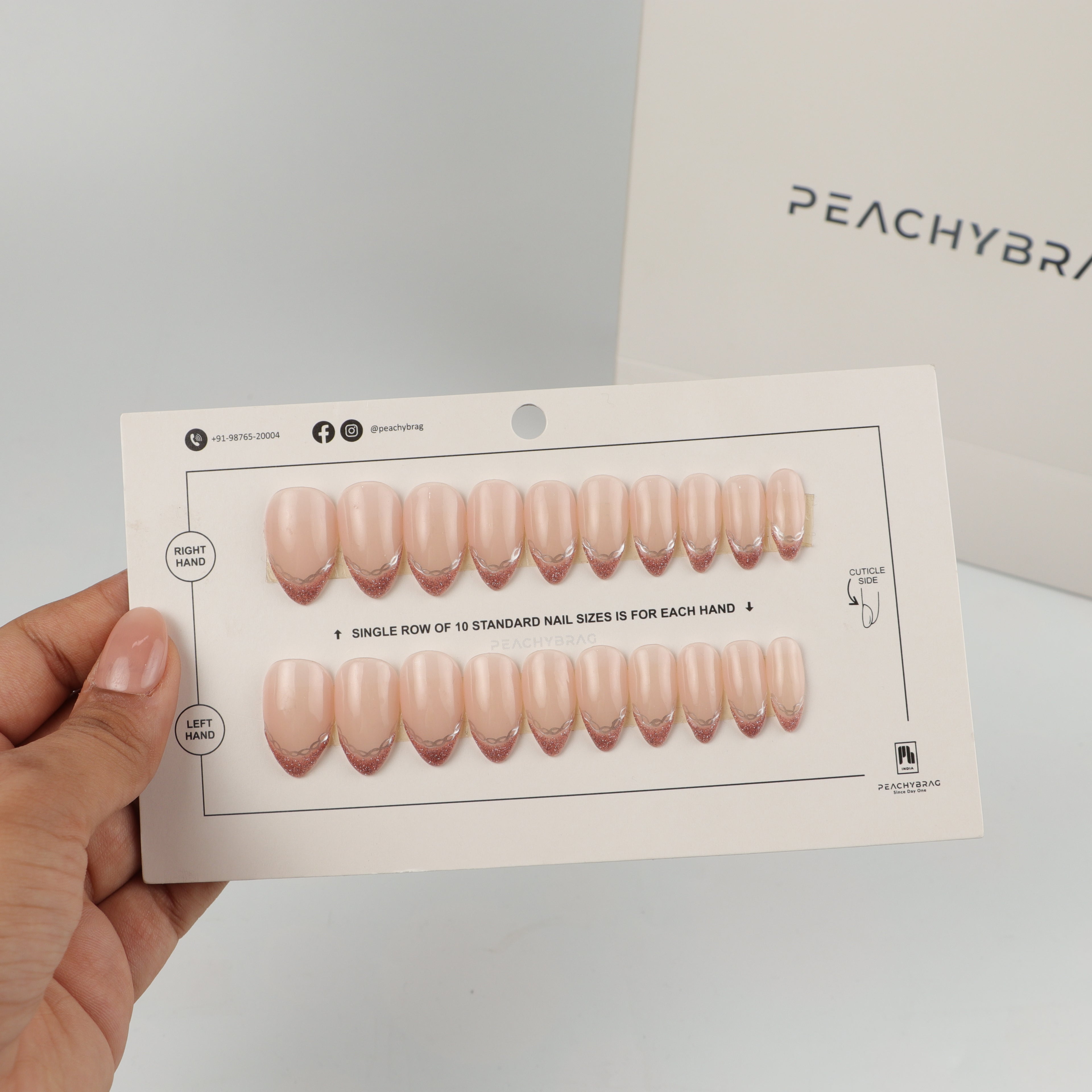 Chain Loop ROSE Nails