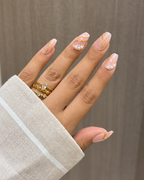 Pearl Veil press-on nail set of 20 in standard sizes