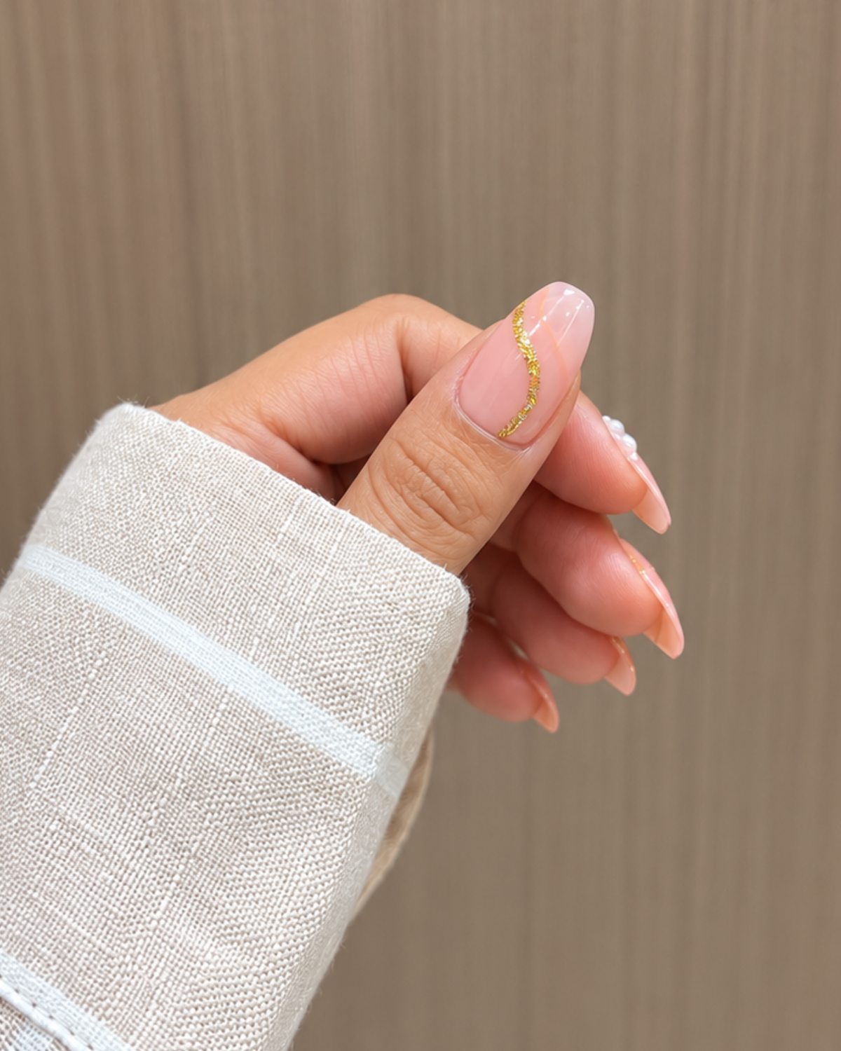 Pearl Veil reusable press-on nails for an at-home manicure