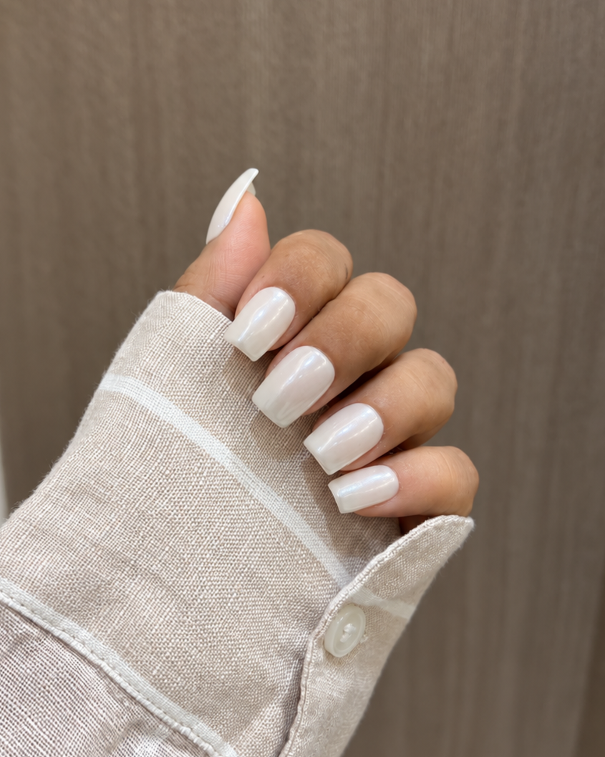 Pearl Chrome press-on nails, premium reusable nail set