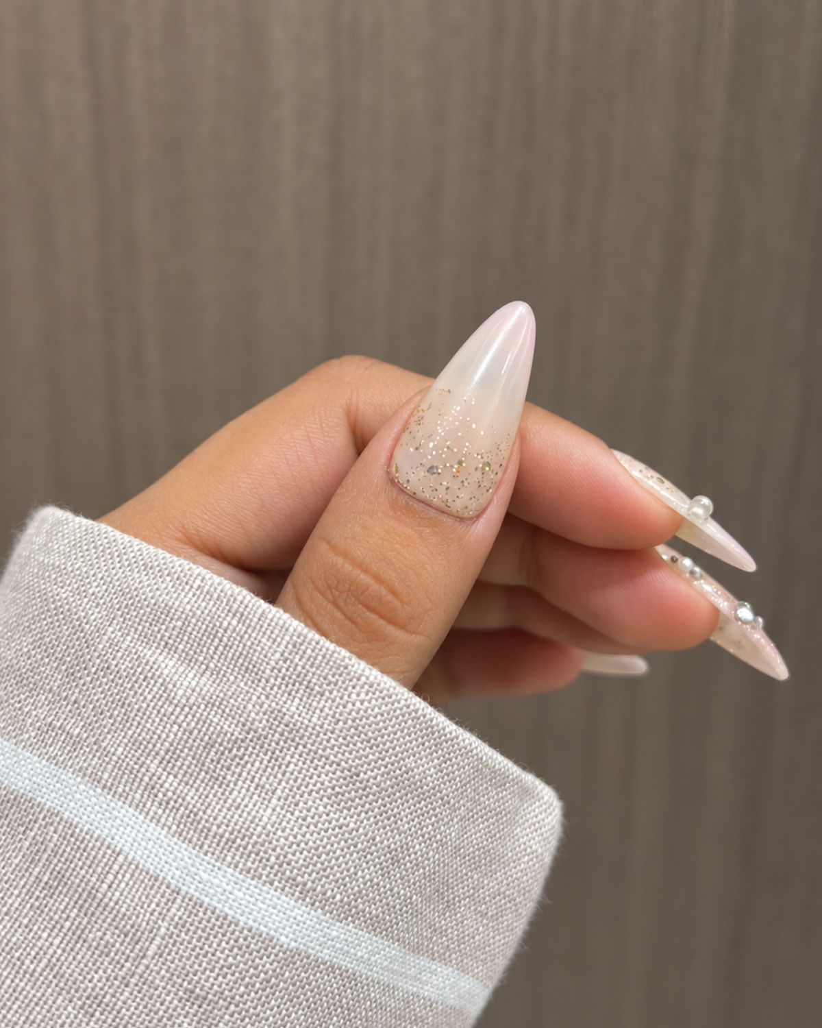 Majestic Blush reusable press-on nails for an at-home manicure