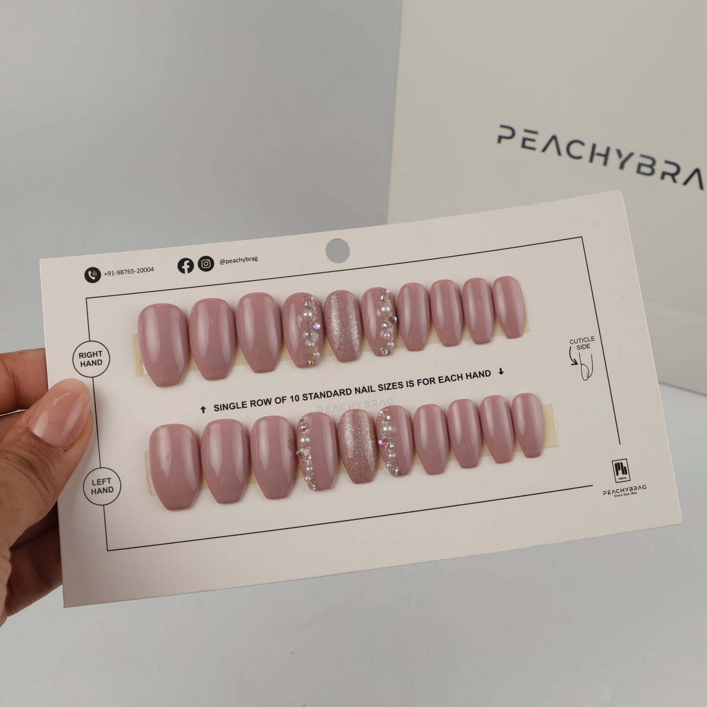 Pearl Glam 4Designer Nails
