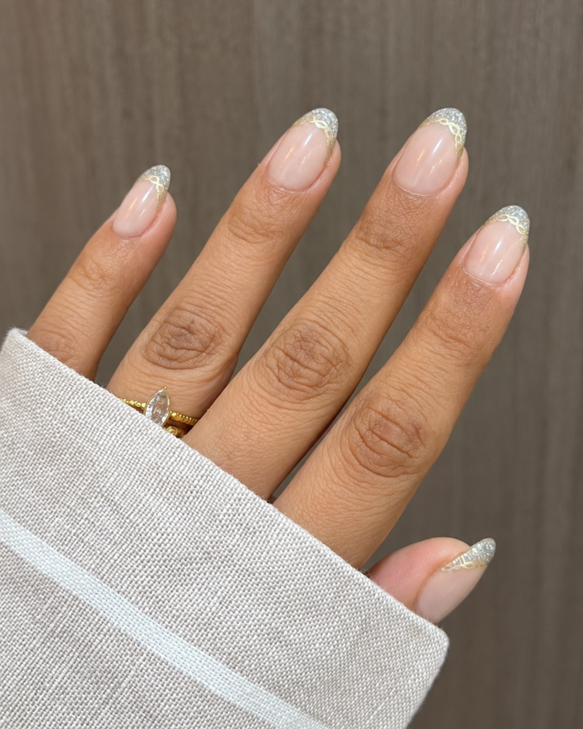 Chain Loop press-on nail set of 20 in standard sizes