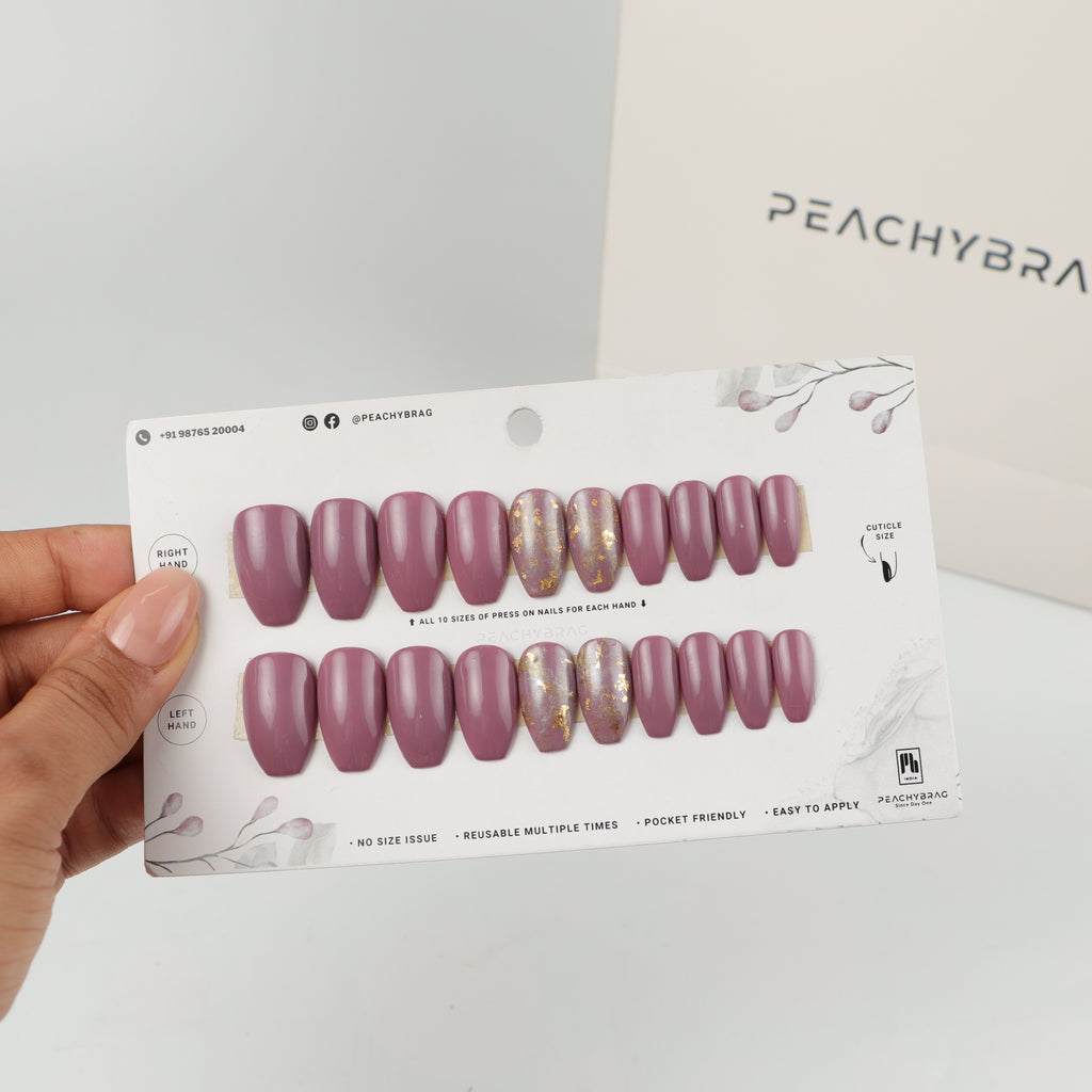 Foil Flash reusable press-on nails for an at-home manicure