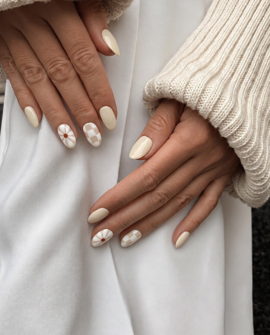 Soft Petal Nails
