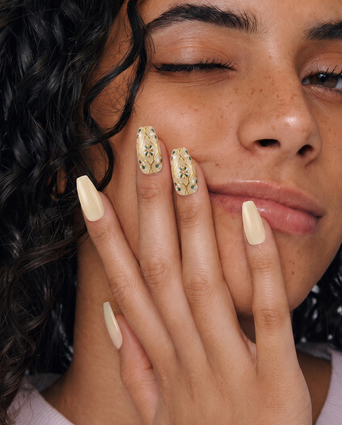 Noorzaar Nails