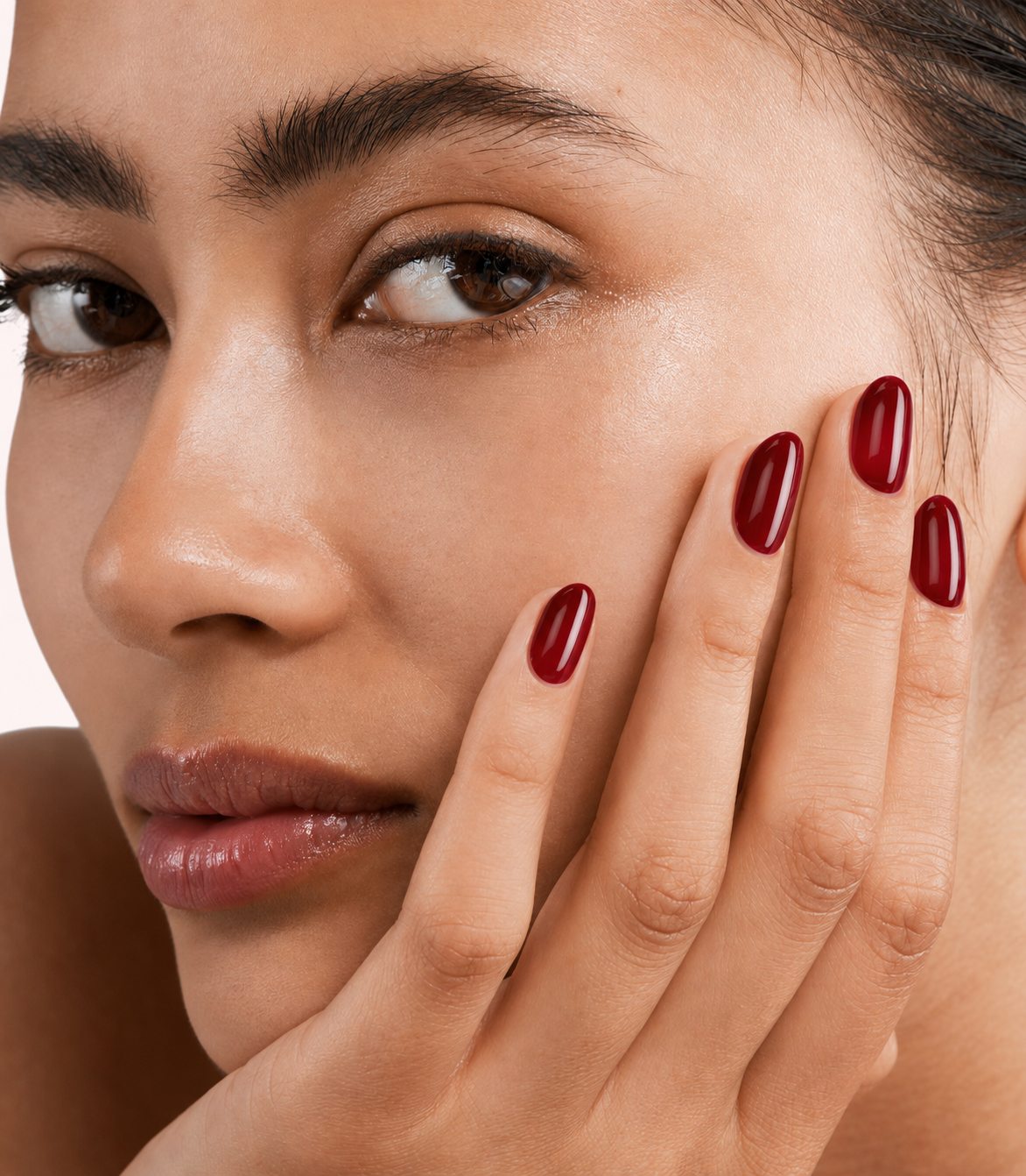 Intimate Nails