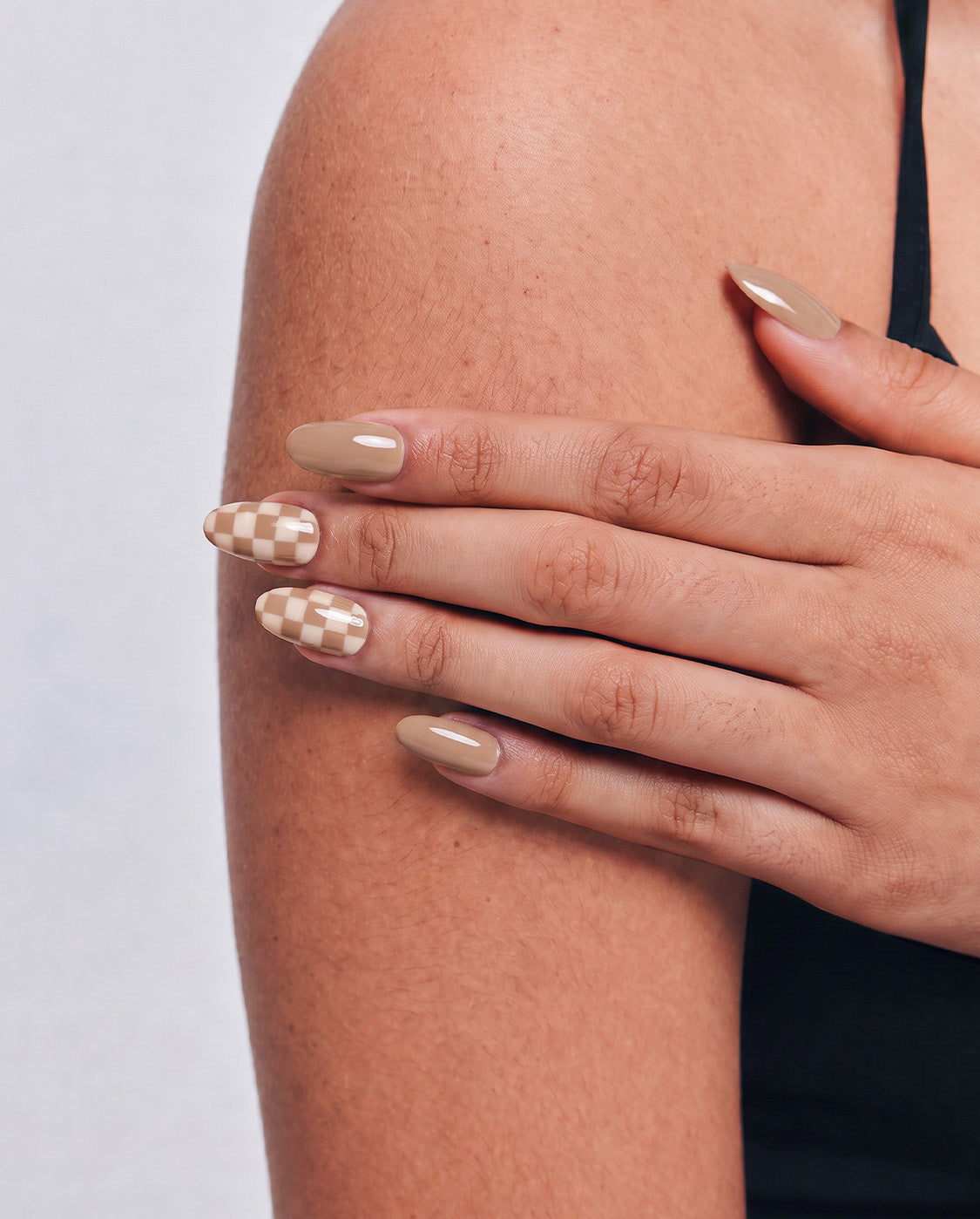 Latte Grid Nails