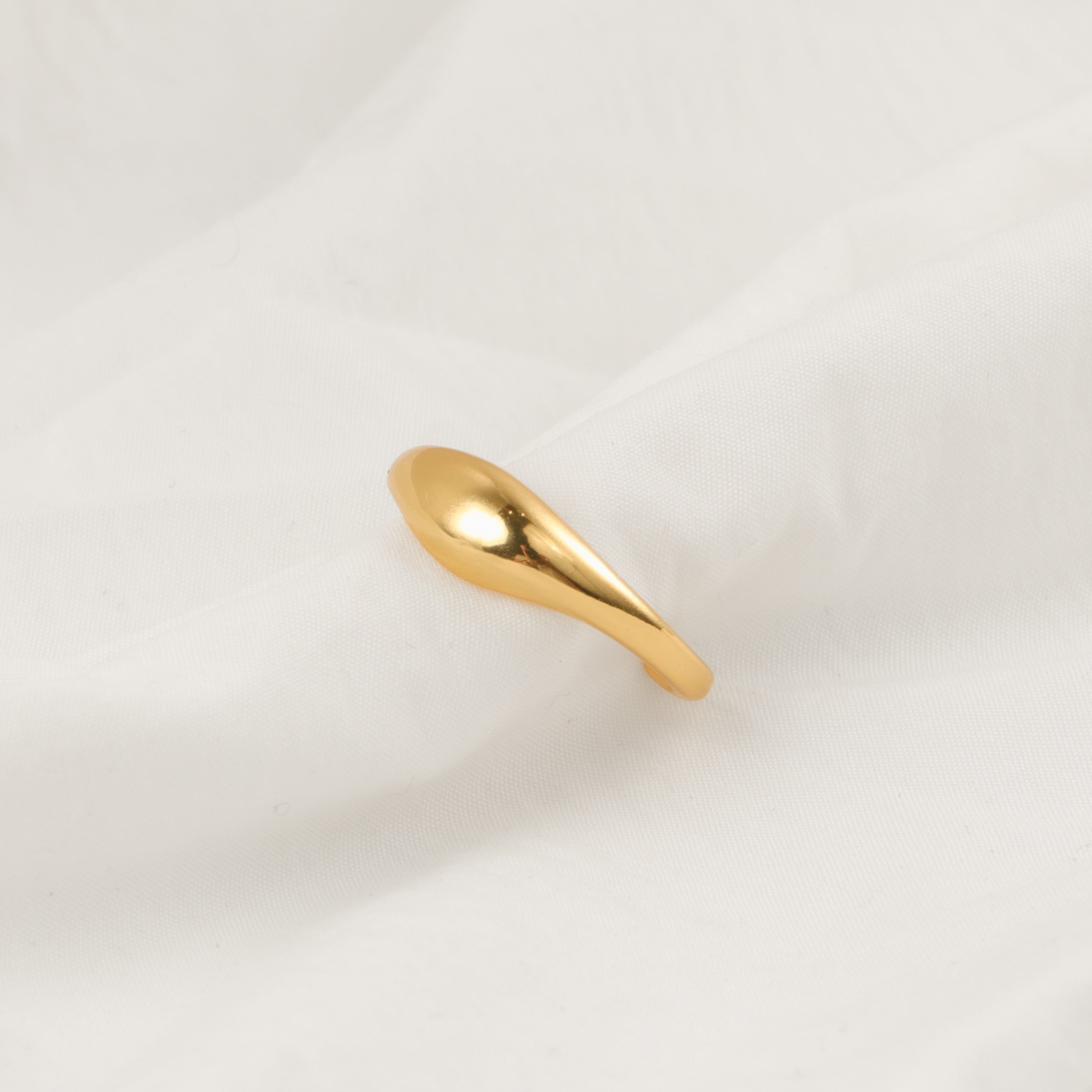 Classic Ring