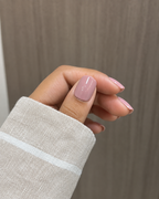 Fame Girl reusable press-on nails for an at-home manicure