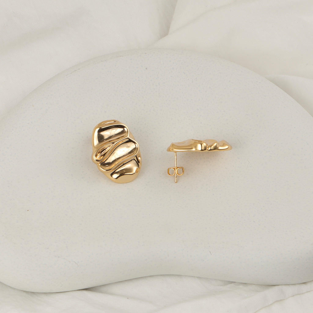 Crawl Bob Earrings