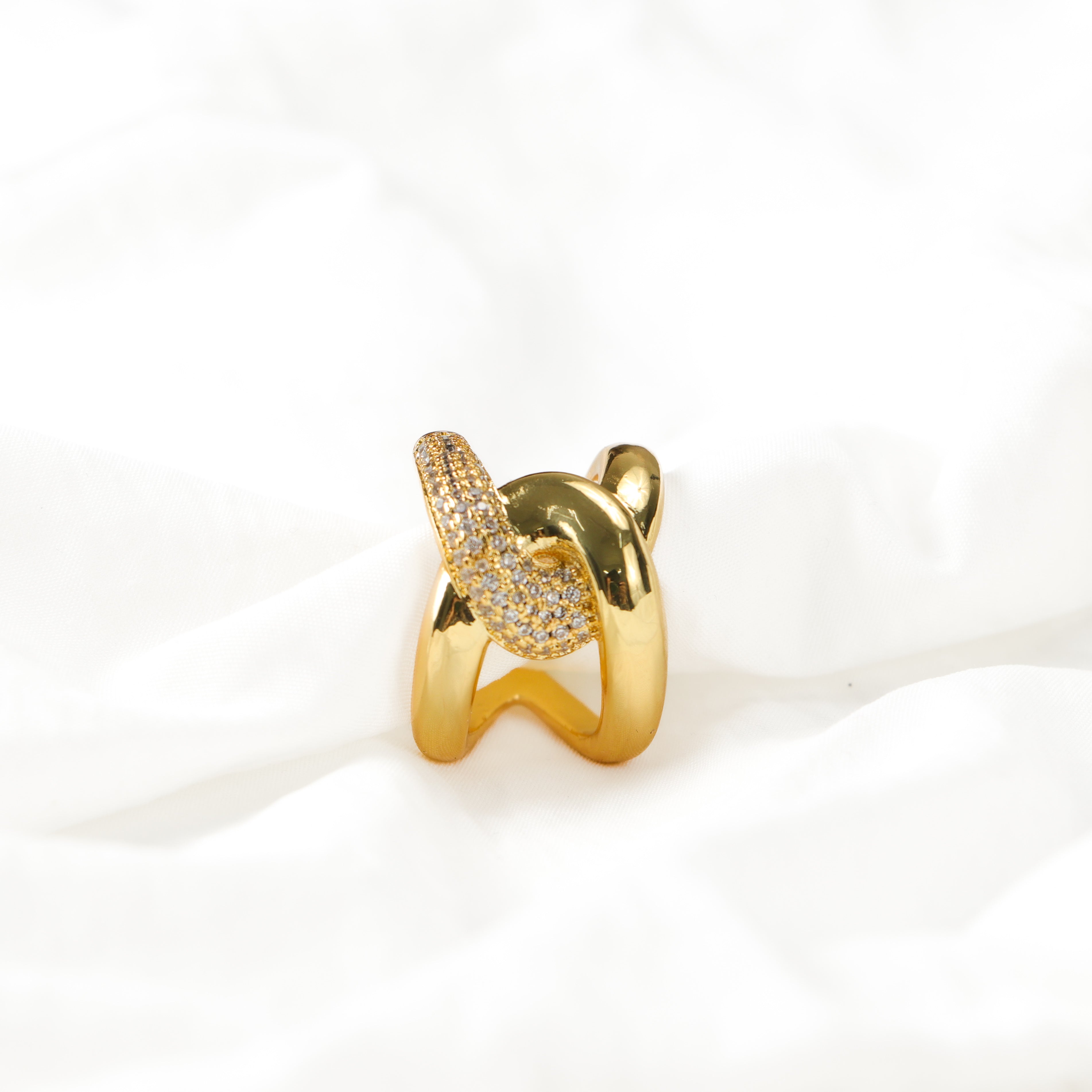 Knot Ring