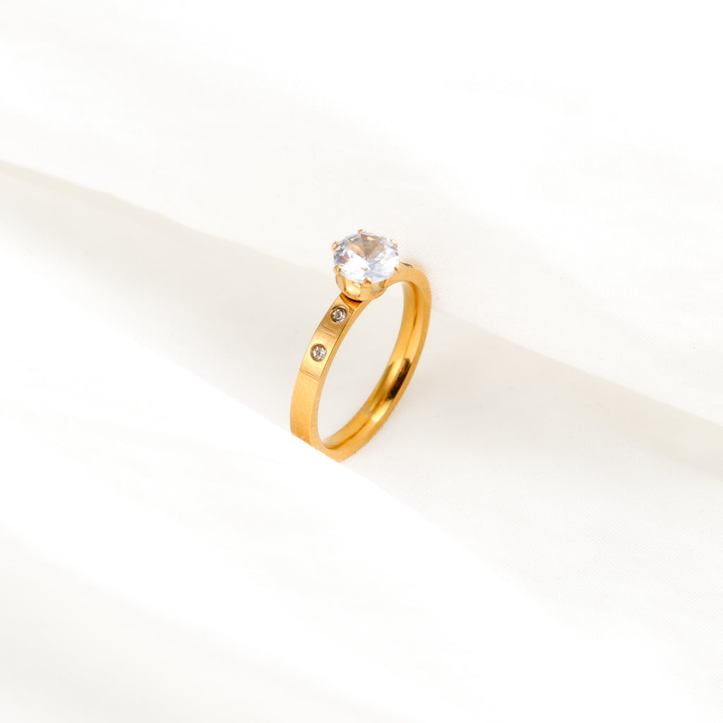 Seul Stud Ring