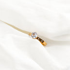 Seul Stud Ring
