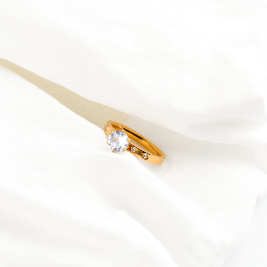 Seul Stud Ring