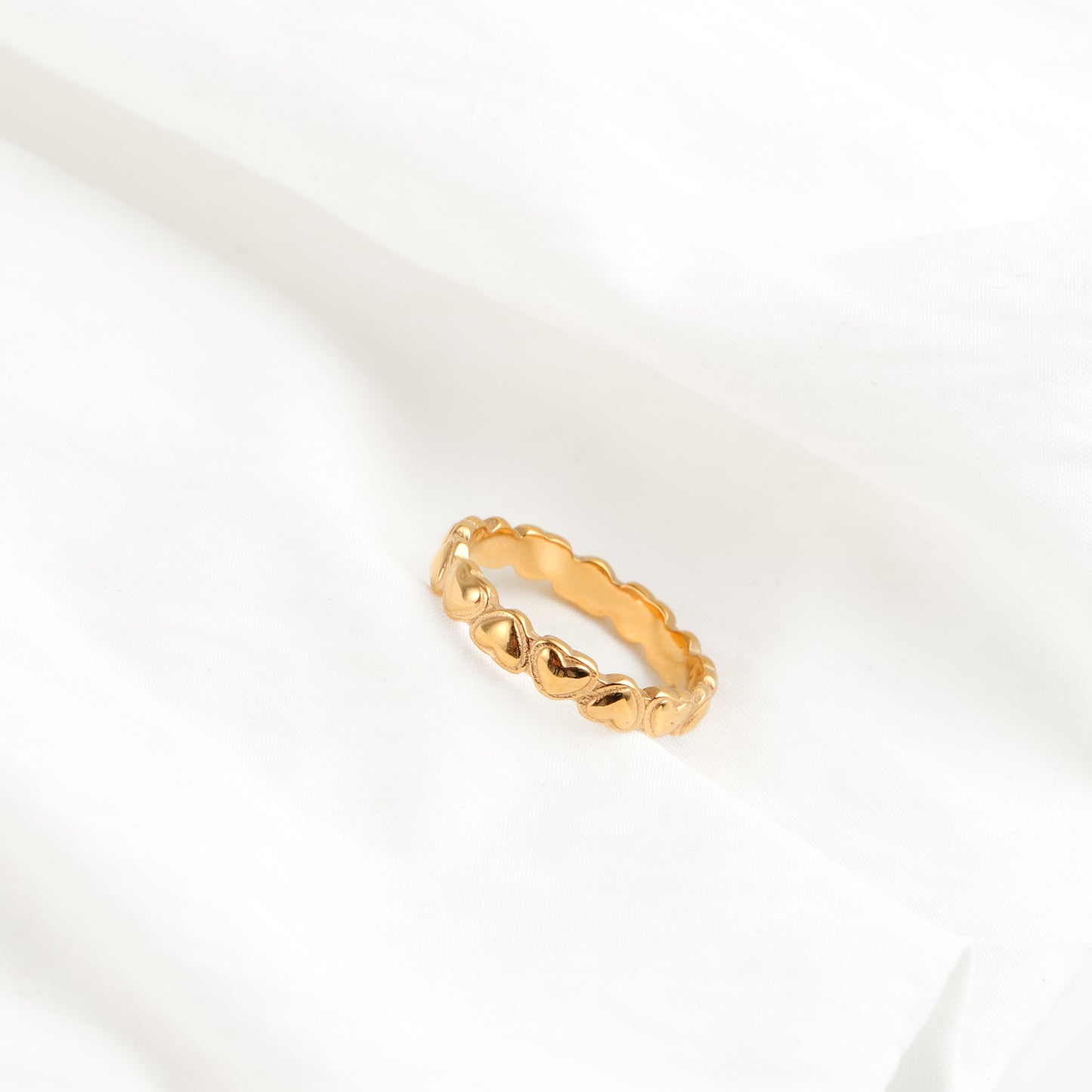 Hearty Heart Band Ring