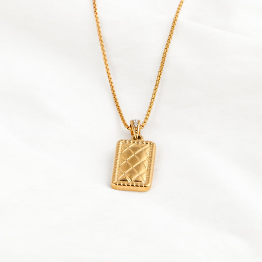 Rusk Bed Necklace