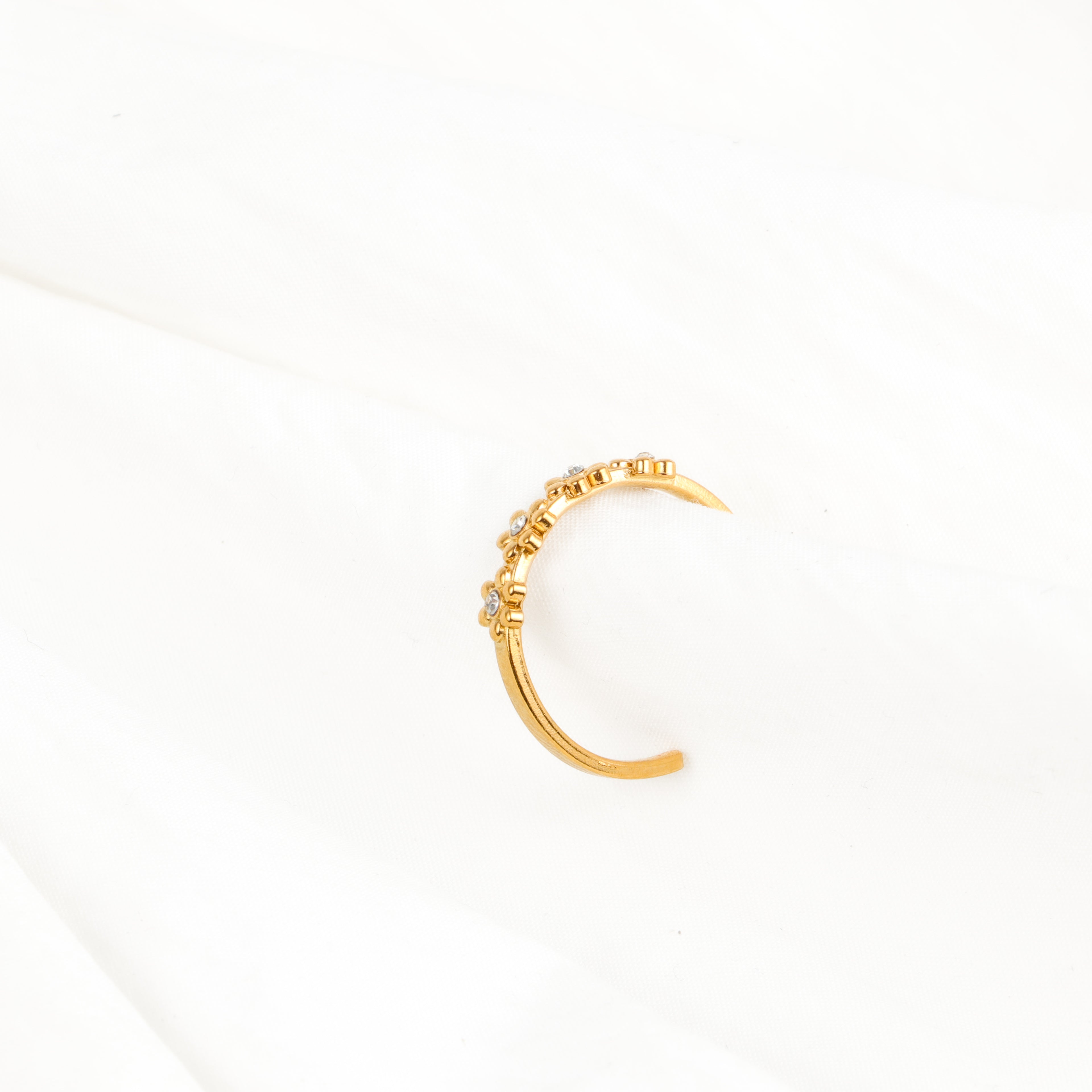 Flora Band Ring