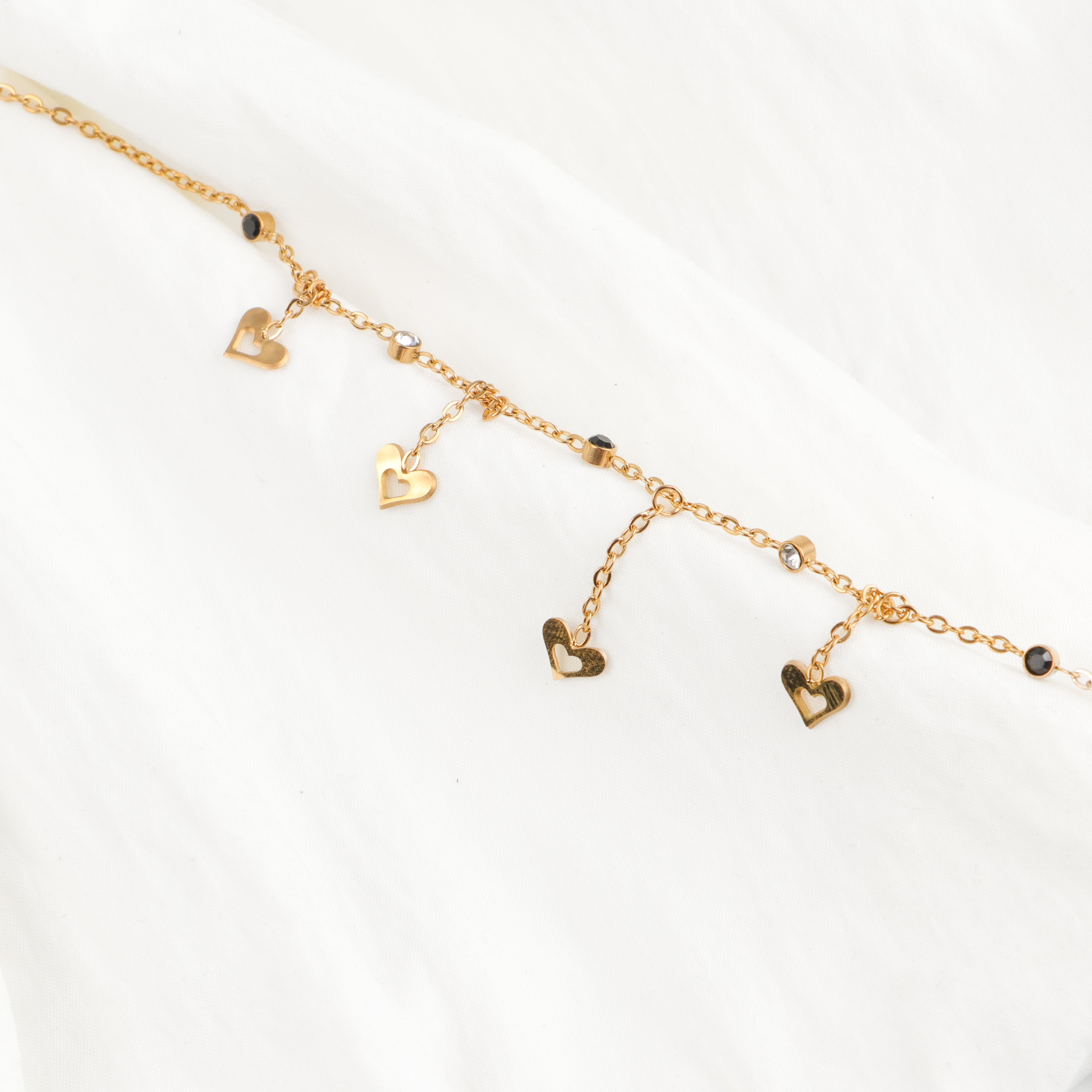 Dropping Hearts Bracelet