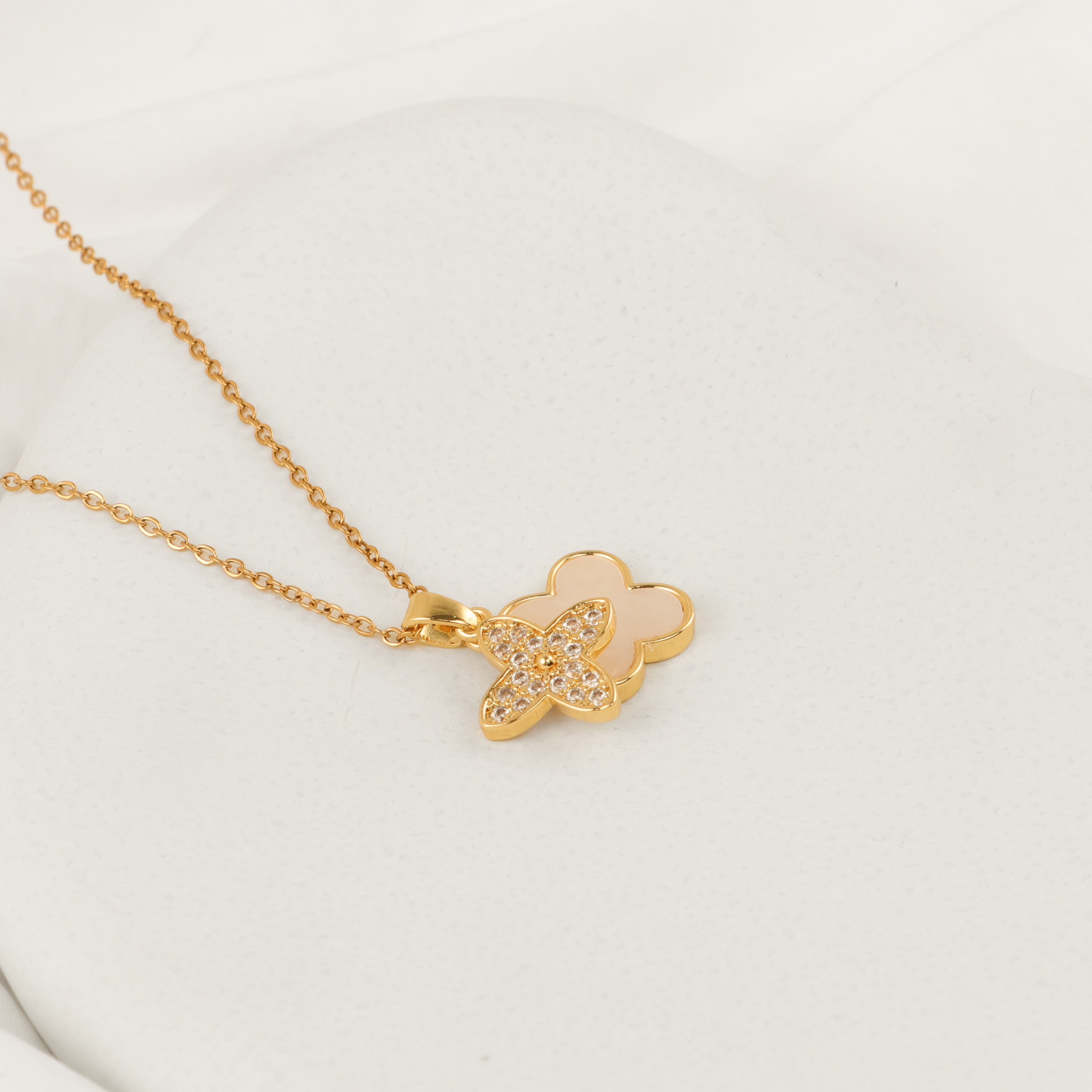 Twin Necklace (White)