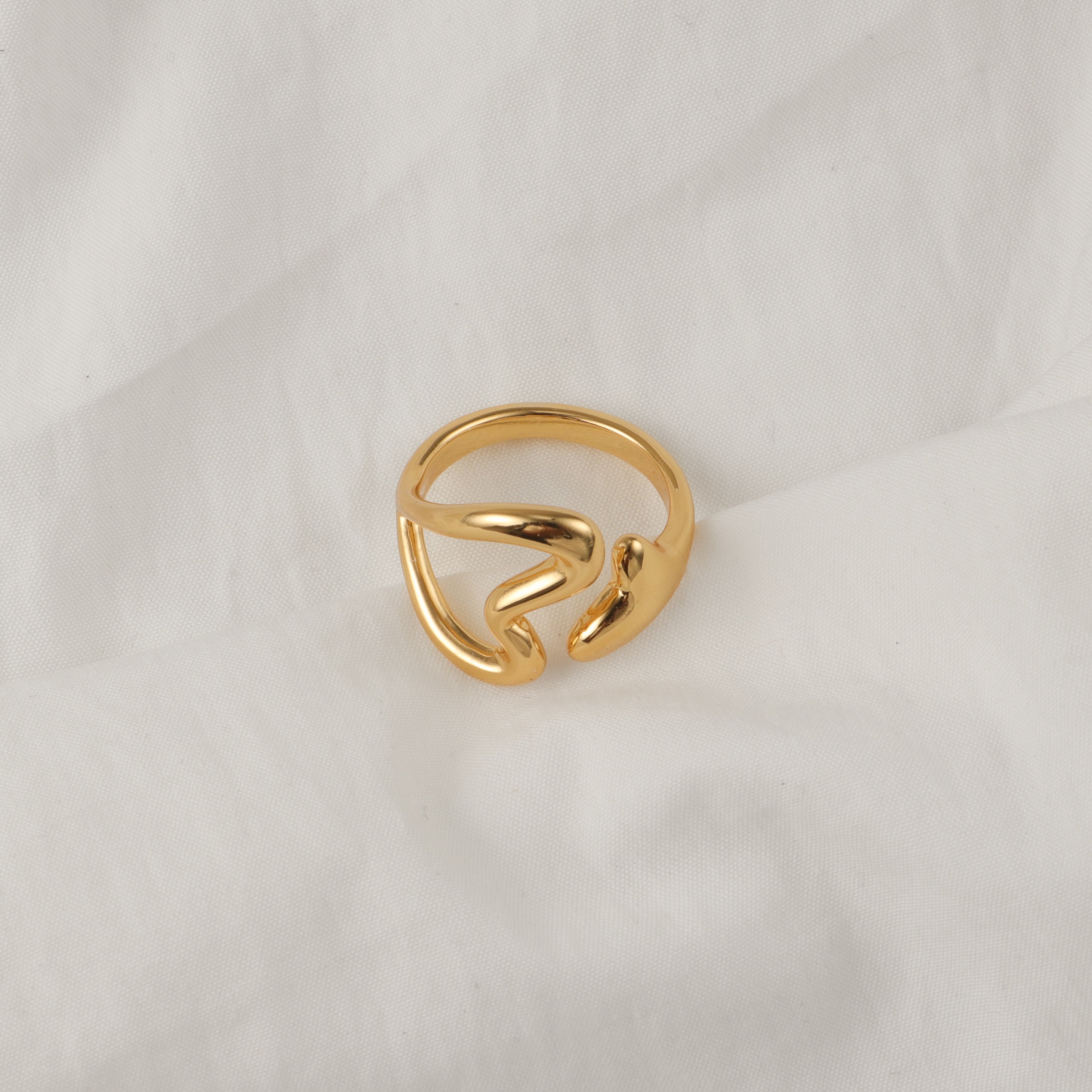 Sweatheart Ring C