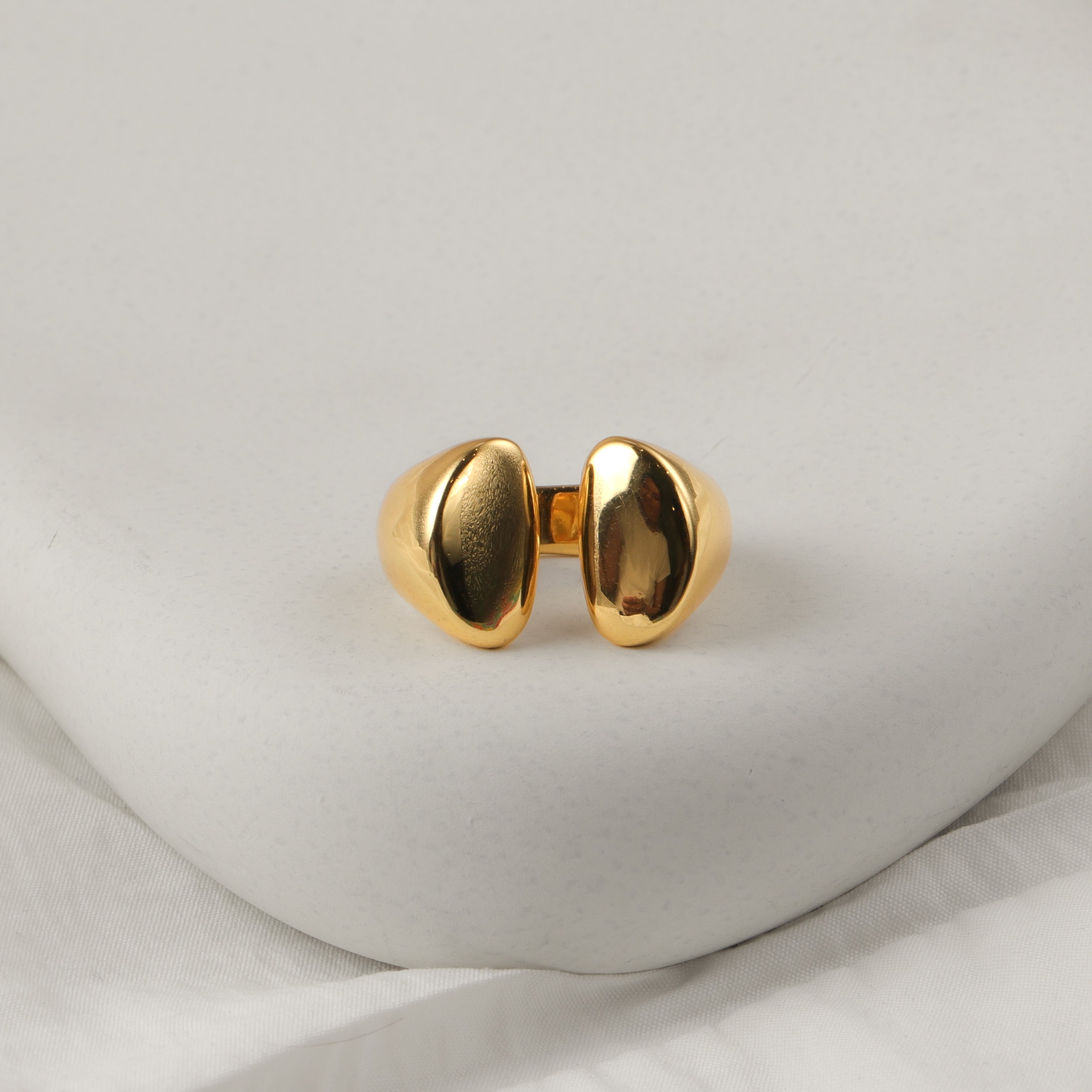 Tambora Ring