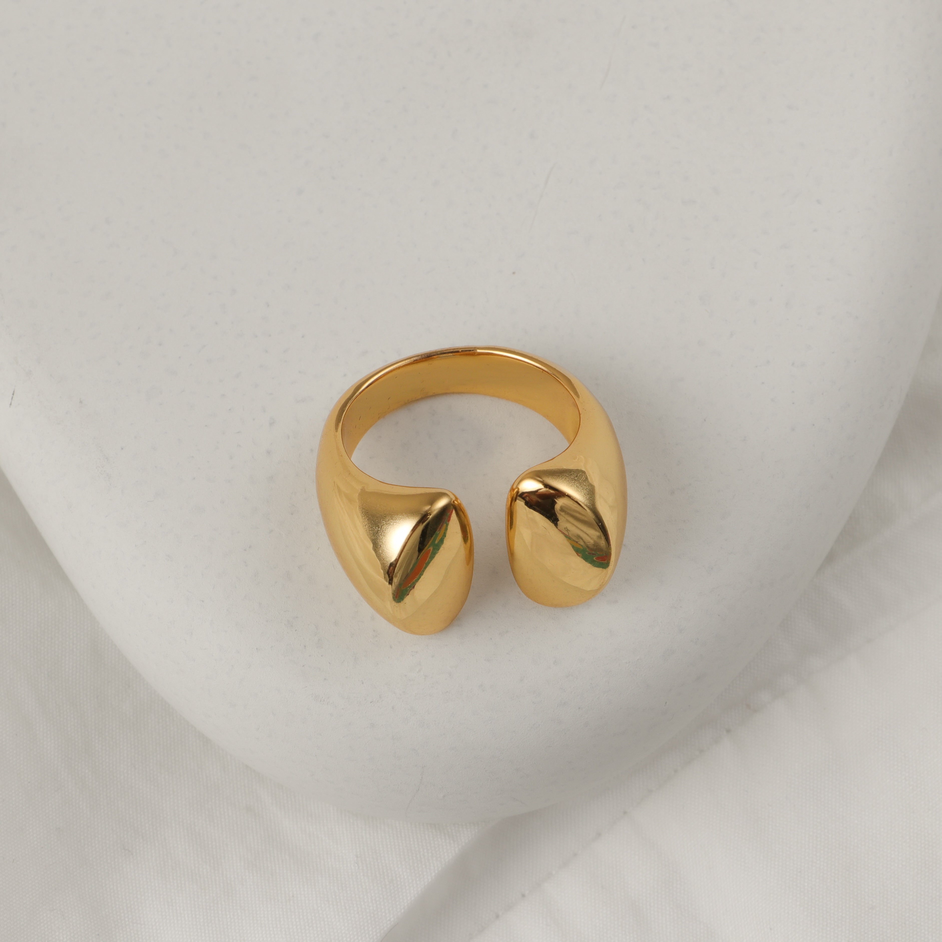 Tambora Ring