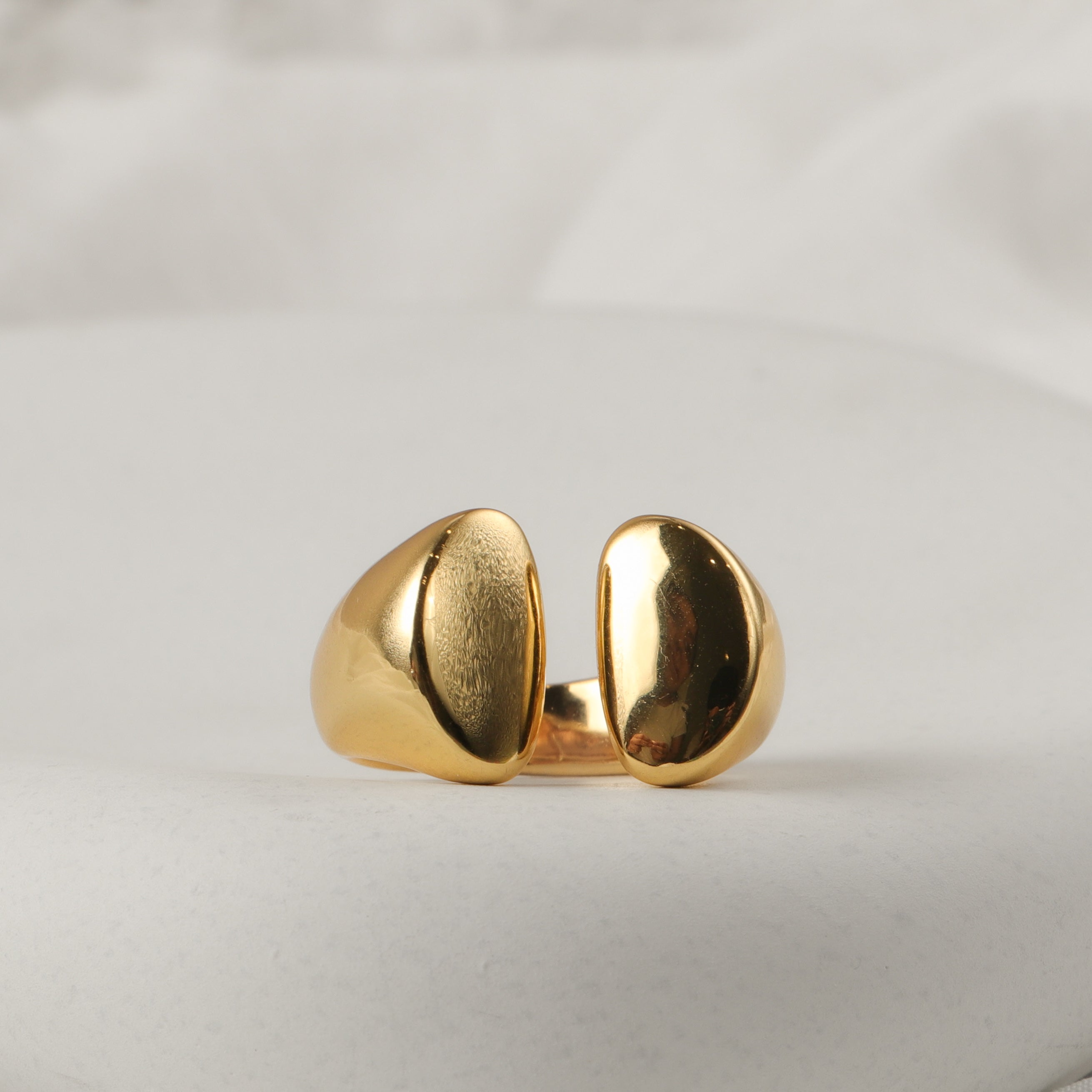 Tambora Ring