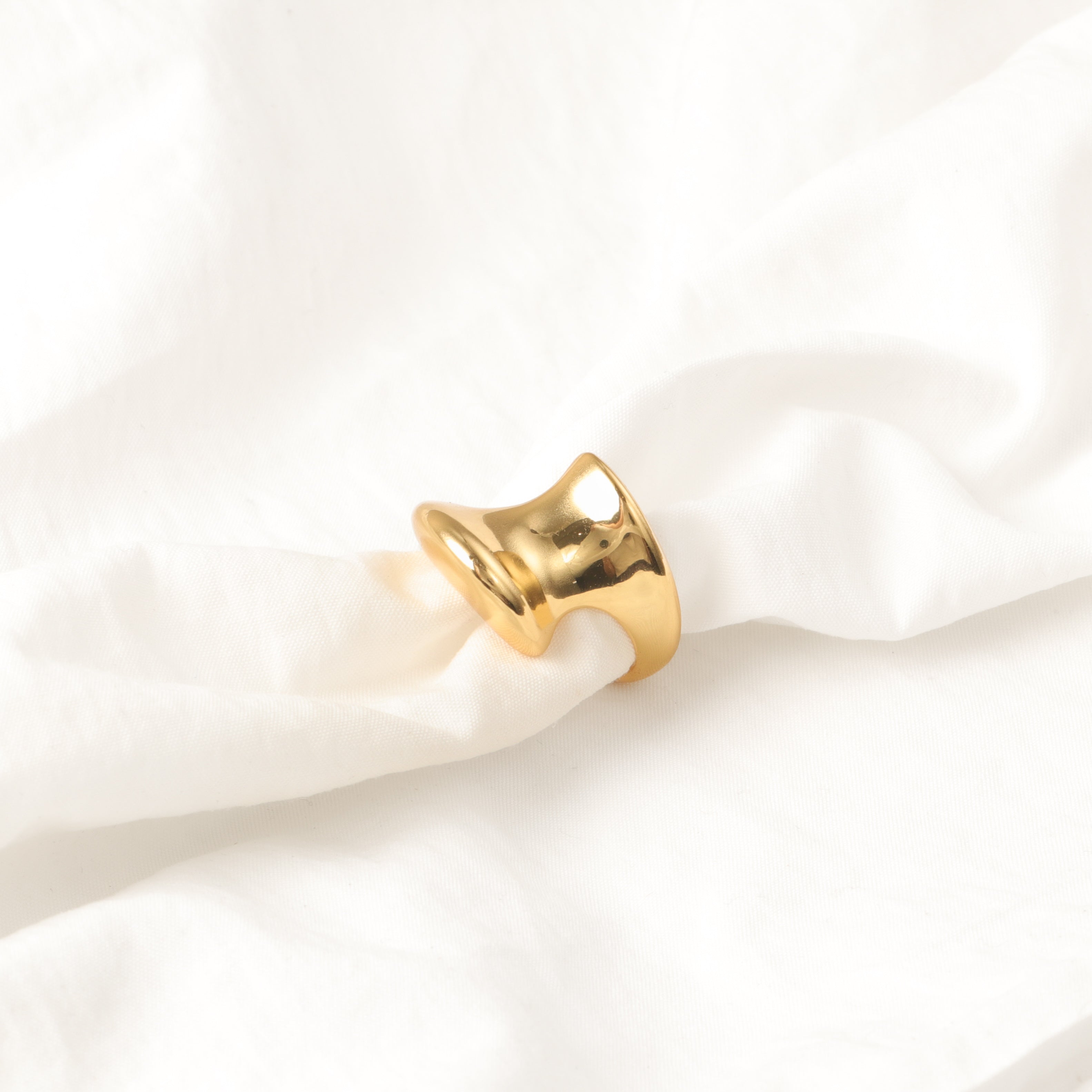 Abstract Ring