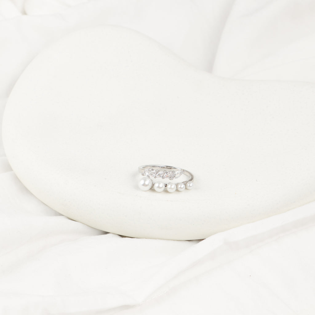 Feminine Ring