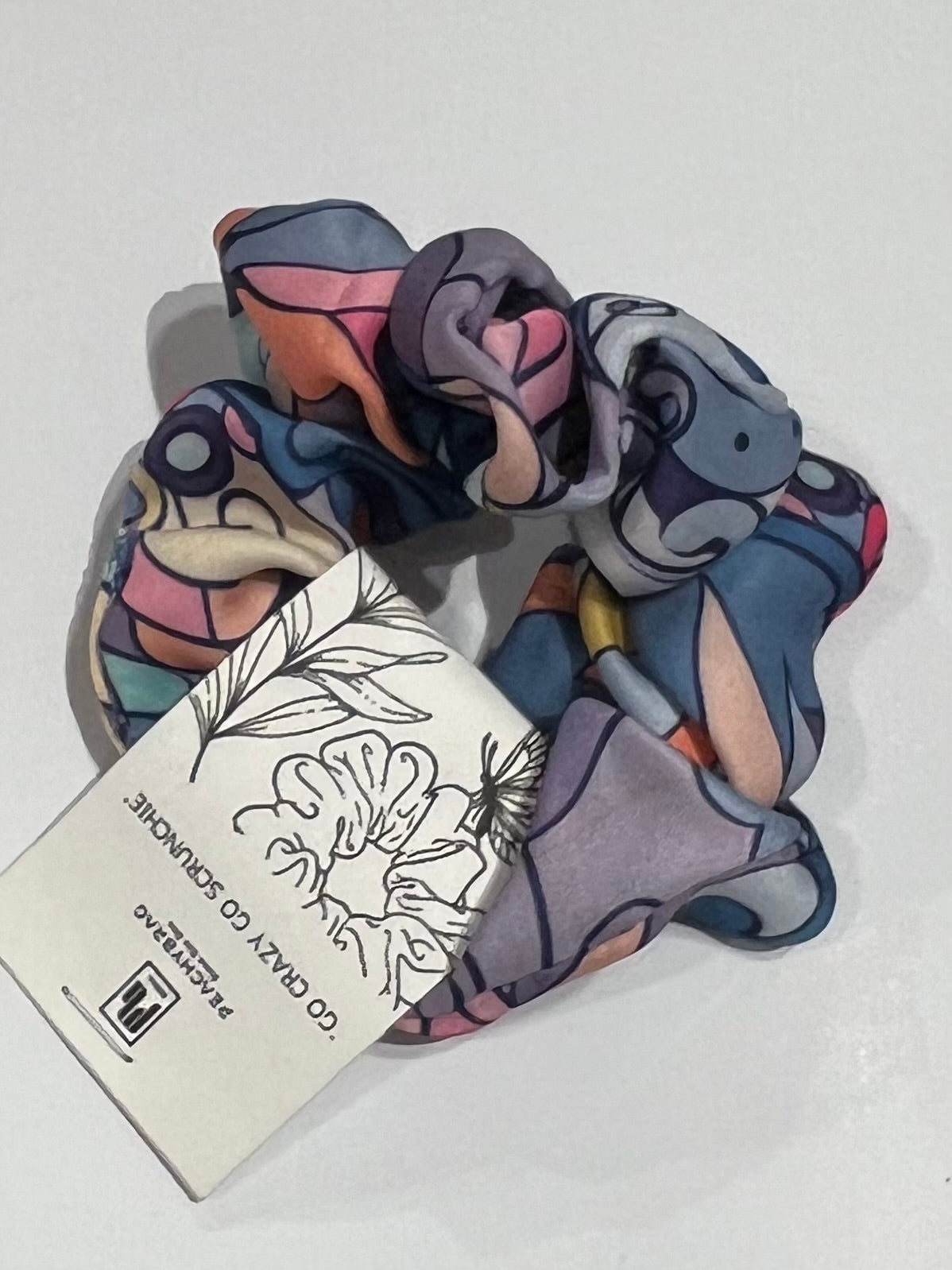 Magestic Pop Scrunchie