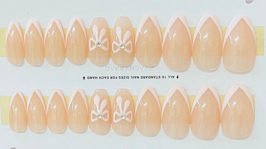 Pretty Bow French Tips