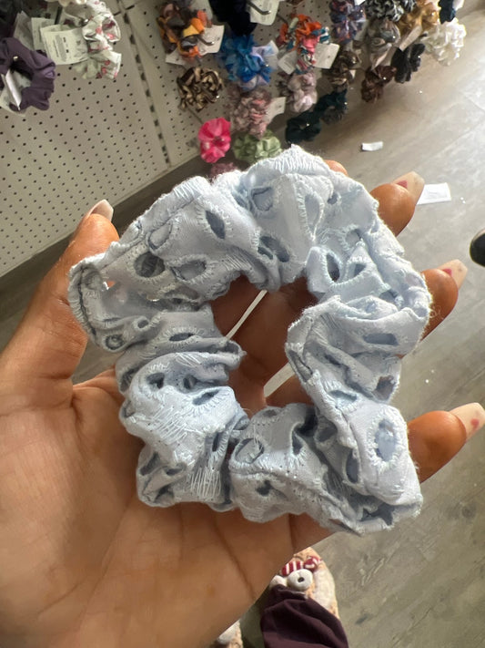 Wind Mist Scrunchie